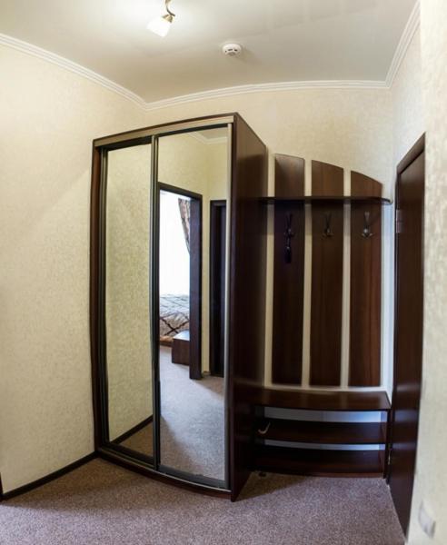 Отель "София" Vinnytsja Buitenkant foto
